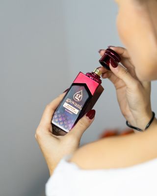 💕👑 Giovani® SIGNATURE – ένα άρωμα με μοναδικό χαρακτήρα που συνδυάζει βάθος, κομψότητα και νότες μυστηρίου. ✨ Αναδεικνύει...